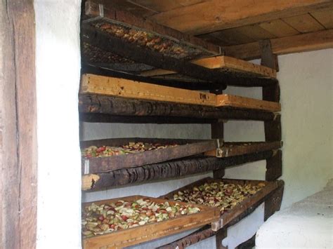Zrekonštruovaná storočná sušiareň ovocia v Bošáci