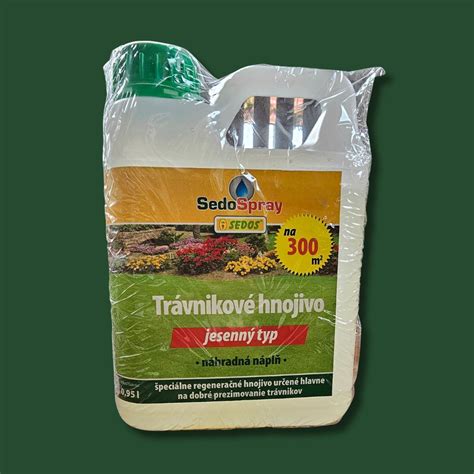 Rovnomerná aplikácia granulovaného hnojiva na trávnik