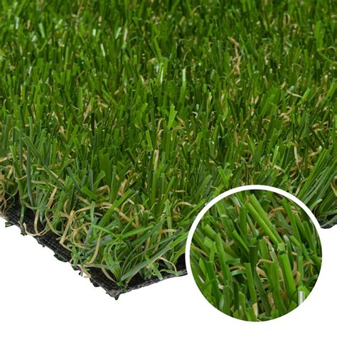 Detailné zábery rôznych typov umelých trávnikov s rôznou dĺžkou vlasu