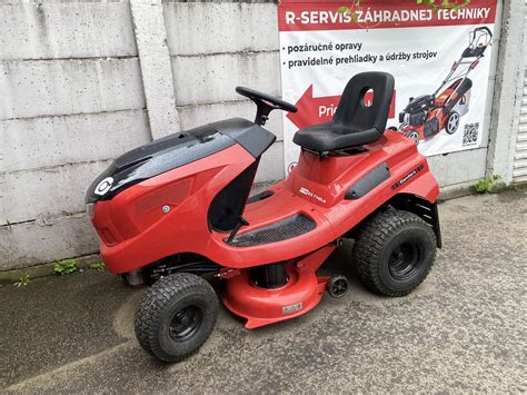Tematické foto záhradnej techniky VARI v akcii