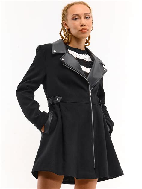 Ilustrácia growboxu s detailmi konštrukcie a vnútornej fólie