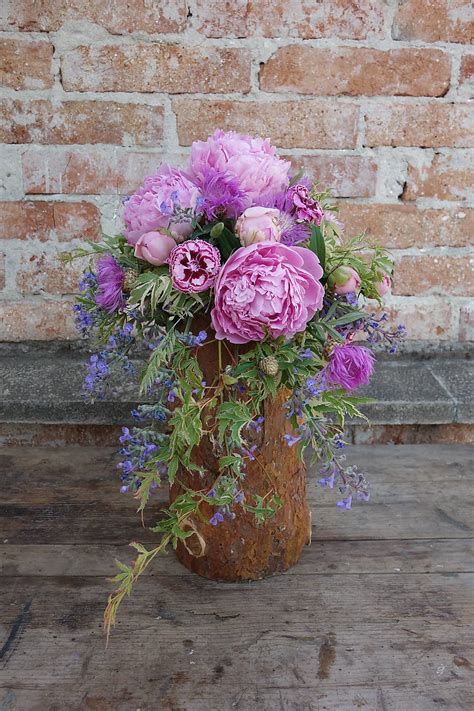 Príklady aranžmánov z kvetov a sezónnych dekorácií