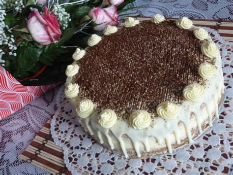 Ilustračná fotografia torty s vaječným likérom