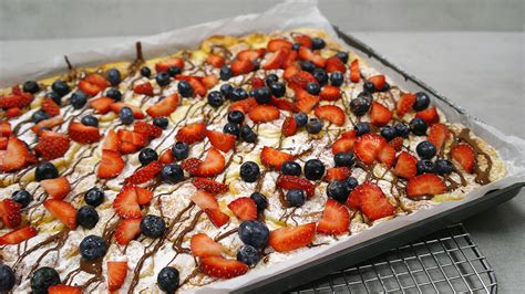 fotografia upečených zelerových hranoliek na plechu