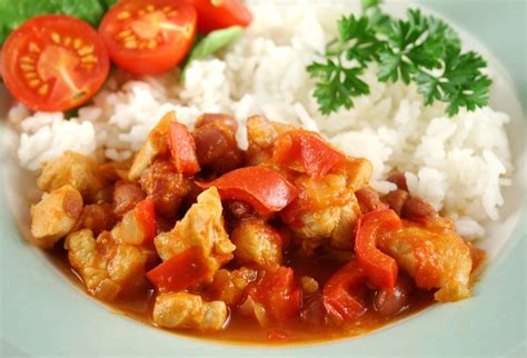 Hotové morčacie soté s mungo klíčkami na tanieri