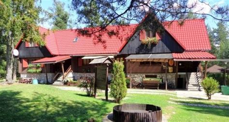 Exteriér Chaty Čučoriedka v Telgárte - altánok s grilom a terasa