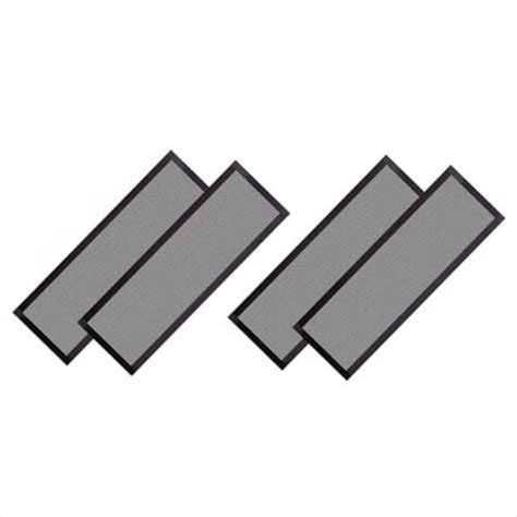 Detail vetracích otvorov na kompostéri