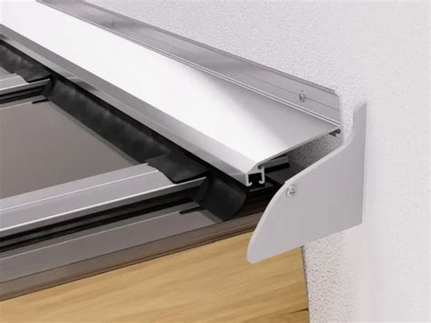 Detailný pohľad na napojenie polykarbonátovej dosky do hliníkového profilu