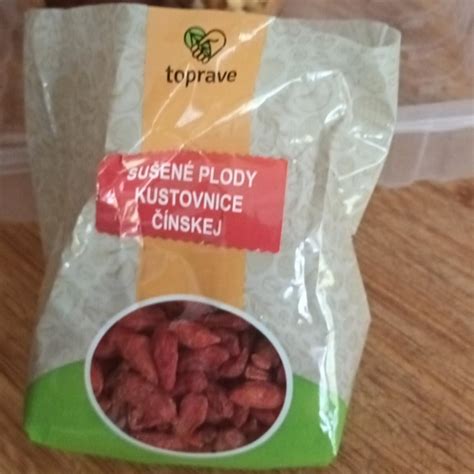 infografika porovnávajúca nutričné hodnoty plodov kustovnice čínskej s mrkvou