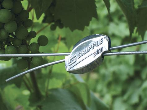 Použitie spojok Gripple GP1 na upevnenie drôtov