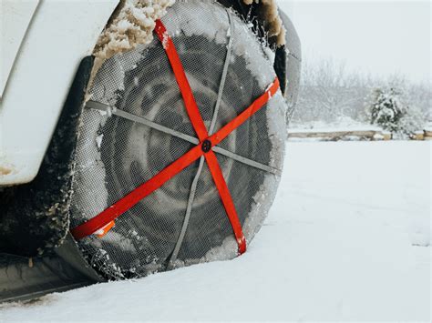 Ukážka rôznych typov pílových reťazí a žacích hláv