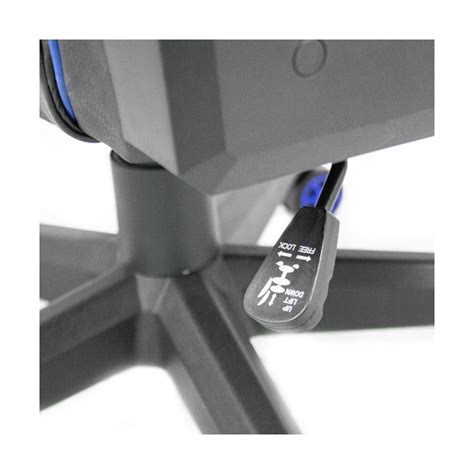 Ilustračná fotografia invalidného vozíka Move-Light L86980 v modrej farbe