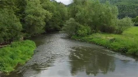 Rieka Výrava v okolí obce Jabloň