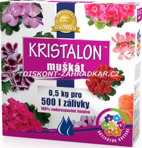 Infografika porovnávajúca výsledky kvitnutia rastlín s použitím hnojiva Kristalon a bez neho.