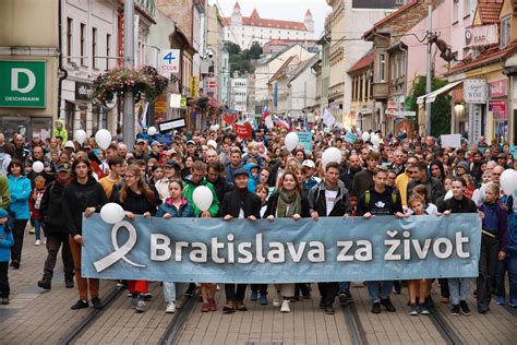 Fotografia z Národného pochodu za život v Bratislave.