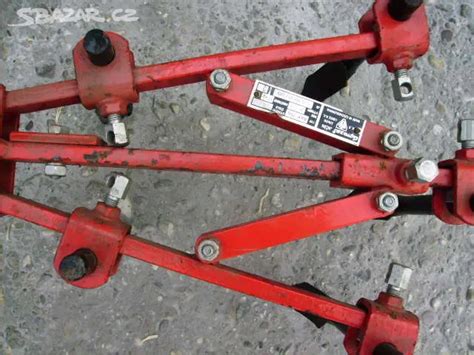 Schéma pripojenia dvojriadkového riadkovača k malotraktoru TERA