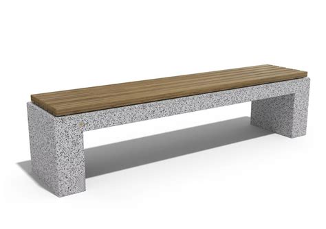 Betónová lavička s operadlom v záhrade