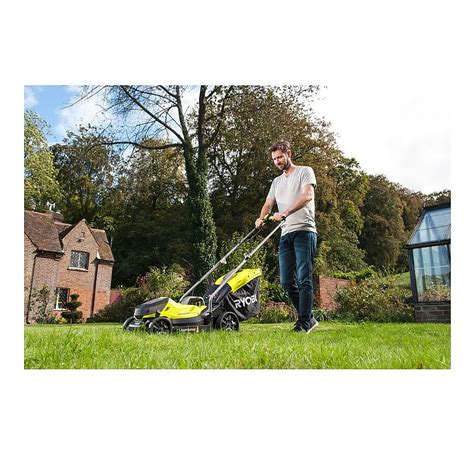 Schéma funkcie mulčovania na aku kosačke Ryobi OLM1833B