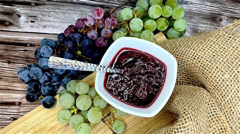 Infografika o rôznych produktoch z hrozna (víno, šťavy, kozmetika)