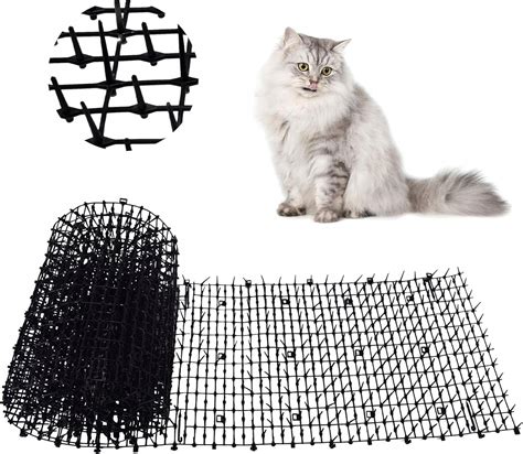 Ilustrácia rôznych bylín používaných na odpudzovanie škodcov.