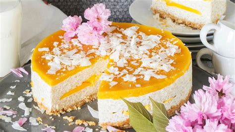 ilustračné foto: otvorená mangová kôstka s vybraným semenom