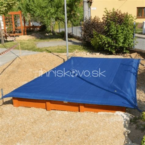 Detail krytu pieskoviska s mechanizmom na zdvíhanie