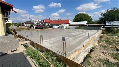 Betónovanie a vyrovnávanie základovej dosky