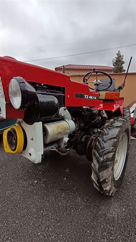 Ilustračná fotografia malotraktora s príslušenstvom