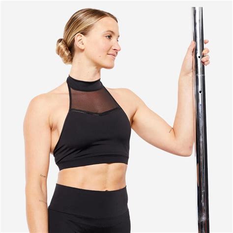 Rozpadávajúca sa šiška s odhalenými semenami