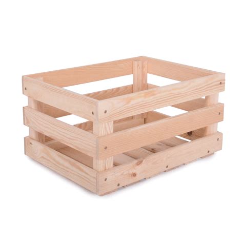 Debna s mrkvou zasypanou pieskom pripravená na uskladnenie