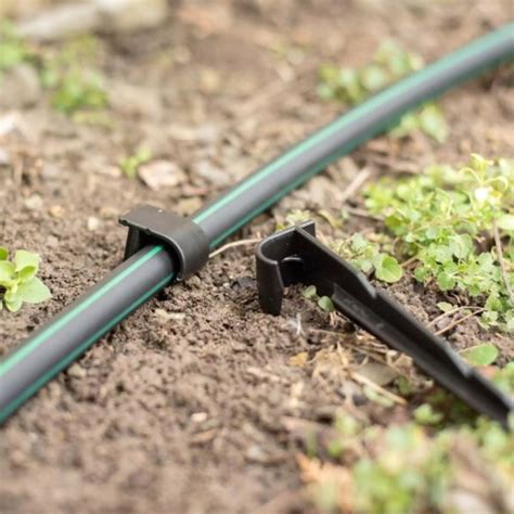 koláž rôznych typov zavlažovacích systémov