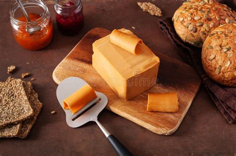 Fotografia nórskeho syra Brunost