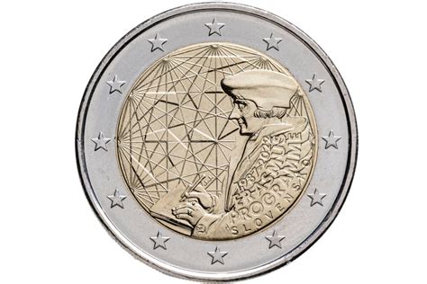 infografika znázorňujúca základné časti mince: averz (rub) s nominálnou hodnotou a reverz (líc) s národným motívom