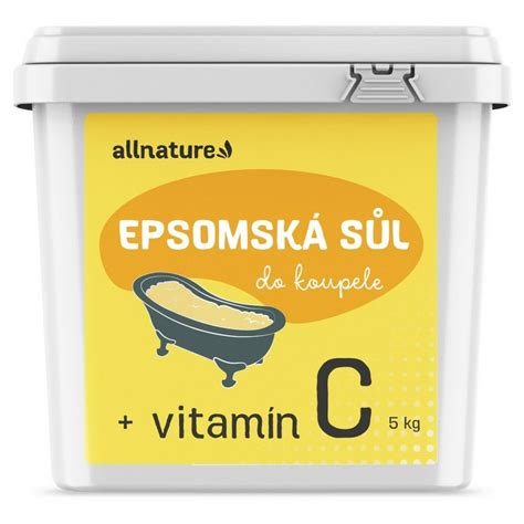 epsomská soľ v miske a zriedený roztok v rozprašovači