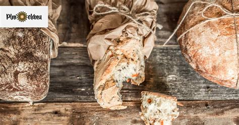 koláž fotografií zobrazujúca starý chlieb, kávovú usadeninu a pripravené domáce hnojivo