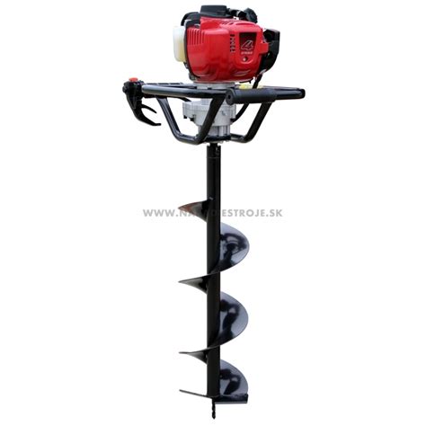 Detailný záber na zemný vrták Zipper s pripojenými vrtákmi