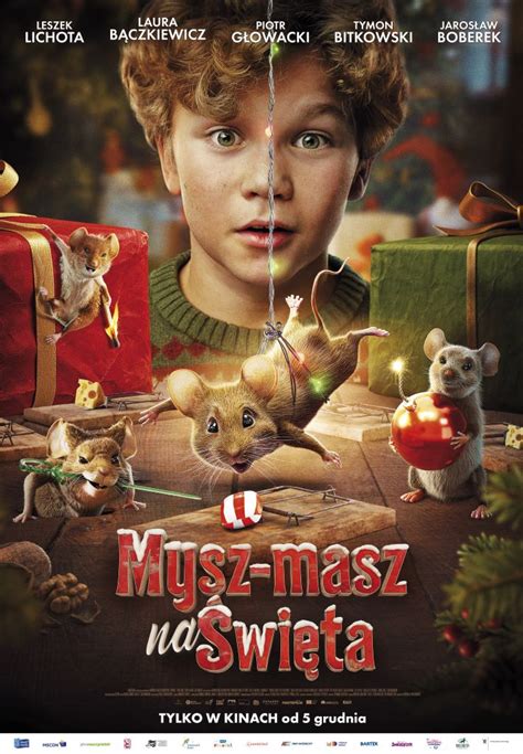 Ilustračná fotografia batériového chrbtového postrekovača v akcii na poli