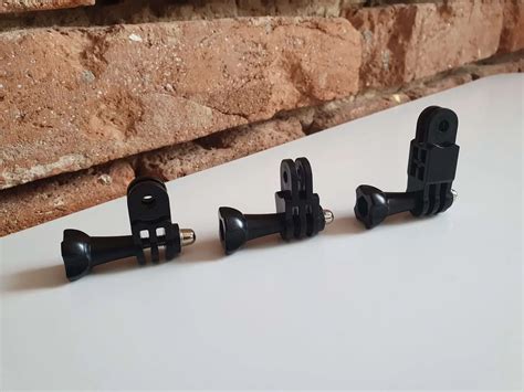 Fotografia rôznych typov príslušenstva k akumulátorovým postrekovačom