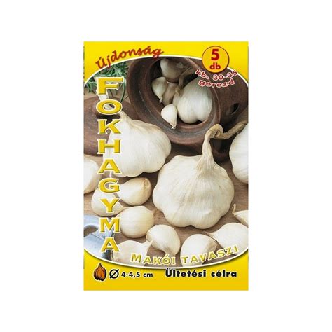 Zostavené ingrediencie pre prírodné postreky: cesnak, cibuľa, čili, škorica, žihľava