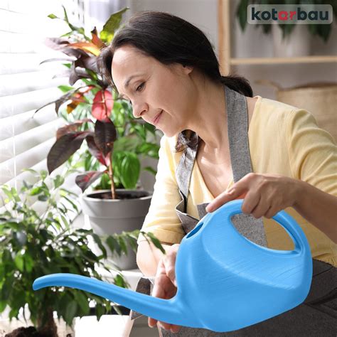 Záhradná kanva na polievanie rastlín