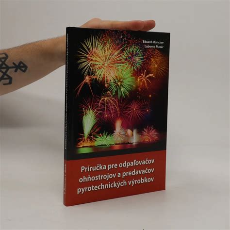 Ilustrácia rôznych pyrotechnických výrobkov a ohňostrojov.