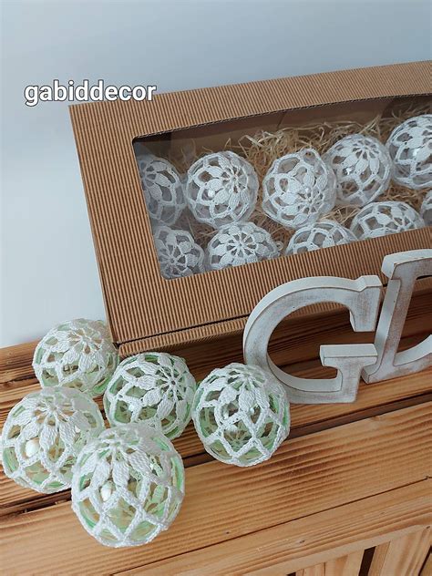 Ukážka machovej gule ako dekorácie