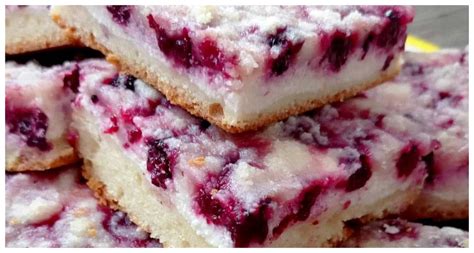 Recept na koláč s dračím ovocím.