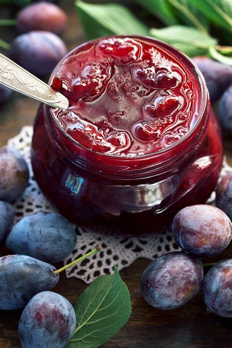 Detailné fotografie plodov rôznych odrôd čučoriedok