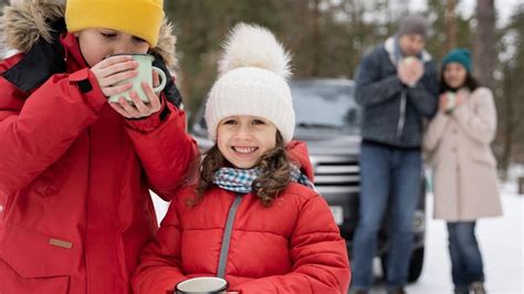 Detail plodu machovky peruánskej s čiastočne odokrytým kalichom.