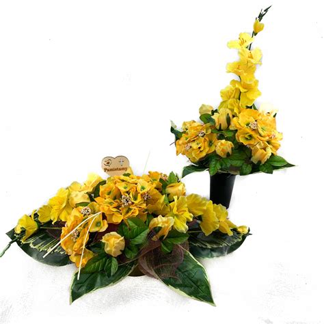 Prehľad sezónnych kvetov vhodných na hrob s ilustráciami