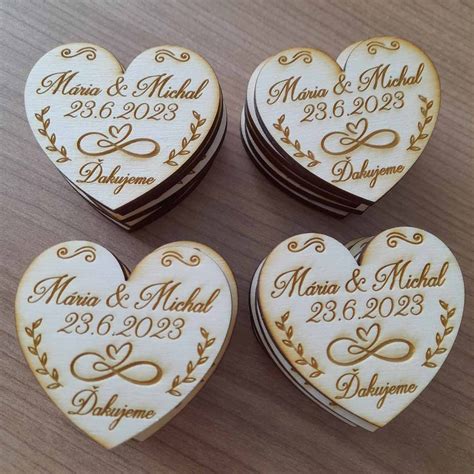 Ukážka magnetky z preglejky s gravírovaným textom