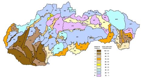 Mapa poľnohospodárskeho využitia pôdy na Slovensku s vyznačenými nížinami a úrodnými oblasťami