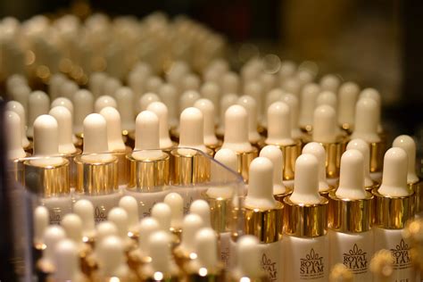 Tematické foto: kozmetické prípravky s čiernou rascou