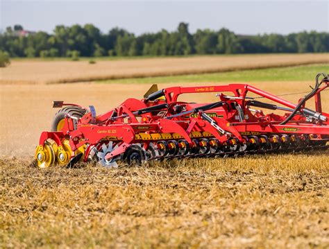 Diskový podmietač Vaderstad Carrier XL v akcii